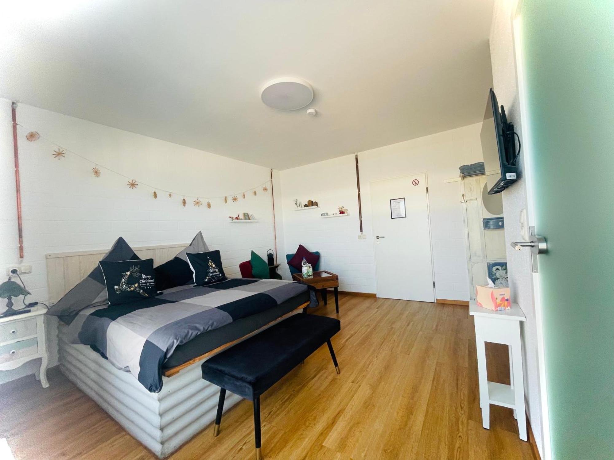 Mine Hotel Weilerswist Екстериор снимка