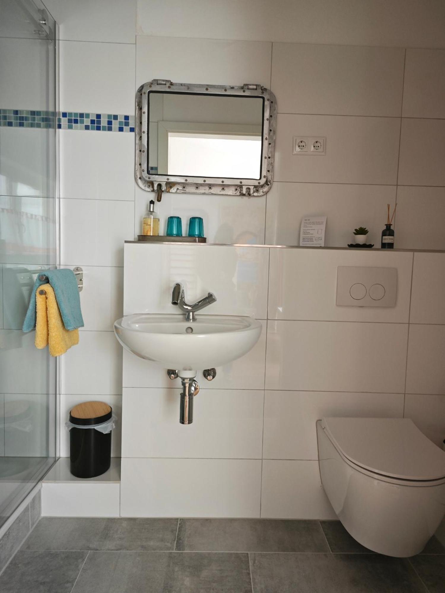 Mine Hotel Weilerswist Екстериор снимка